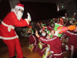 クリスマス会を行いました。