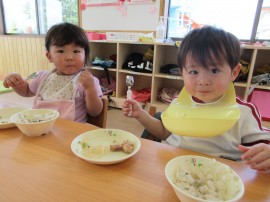 保育園での給食